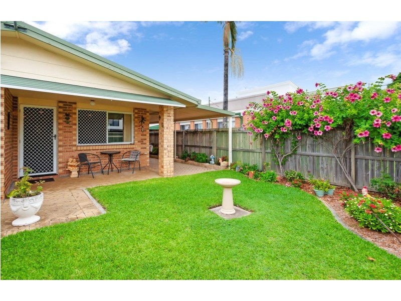 1/40 Milton Avenue, Paradise Point QLD 4216