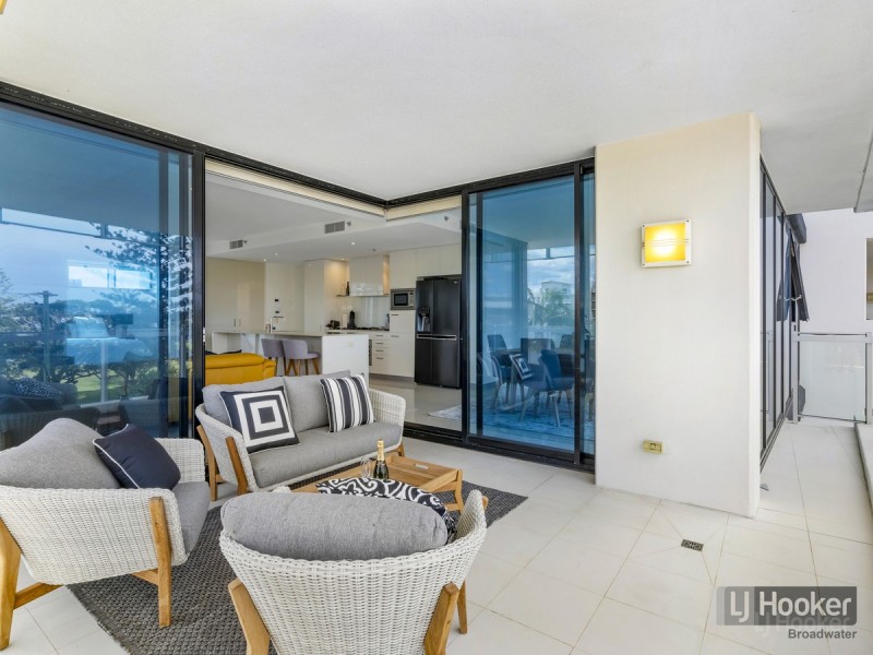 305/230 Marine Parade, Labrador QLD 4215