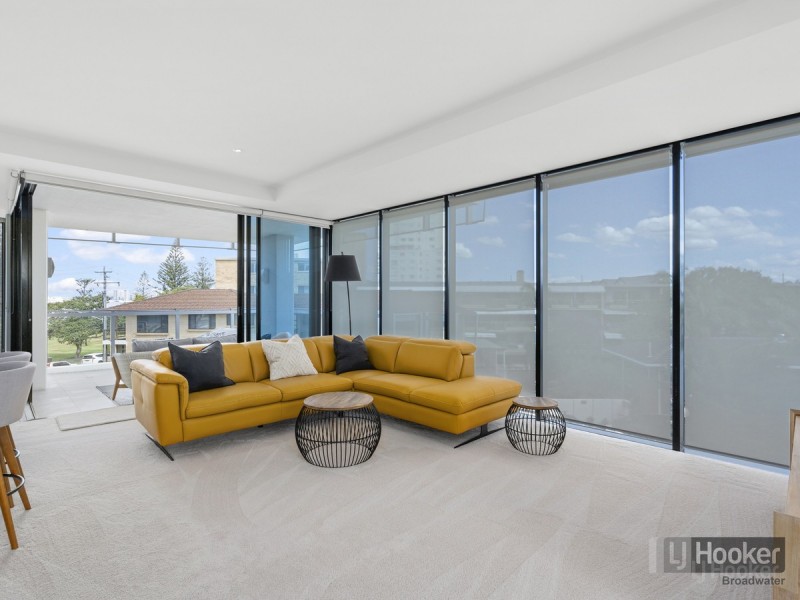 305/230 Marine Parade, Labrador QLD 4215