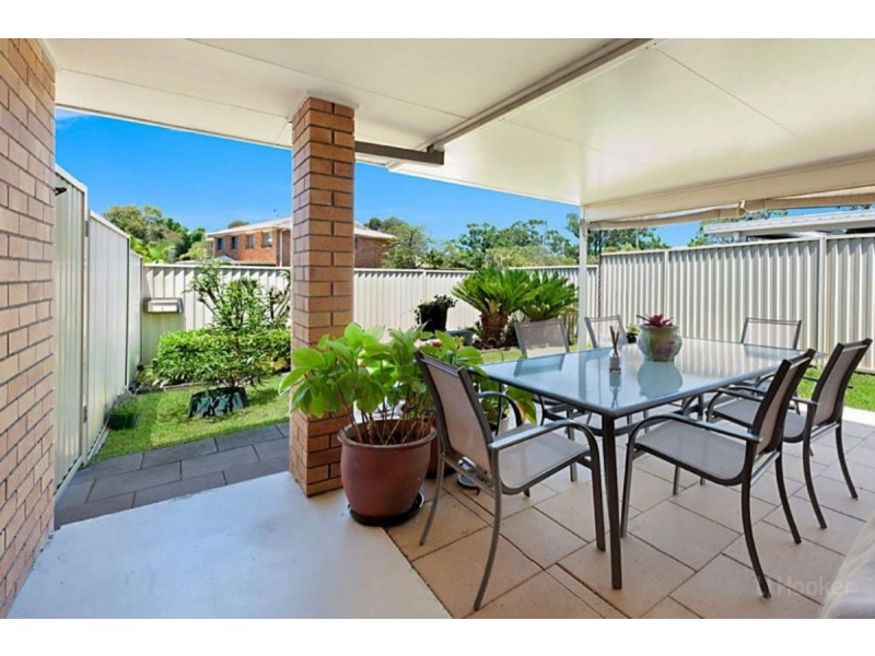 1/141 Central Street, Labrador QLD 4215