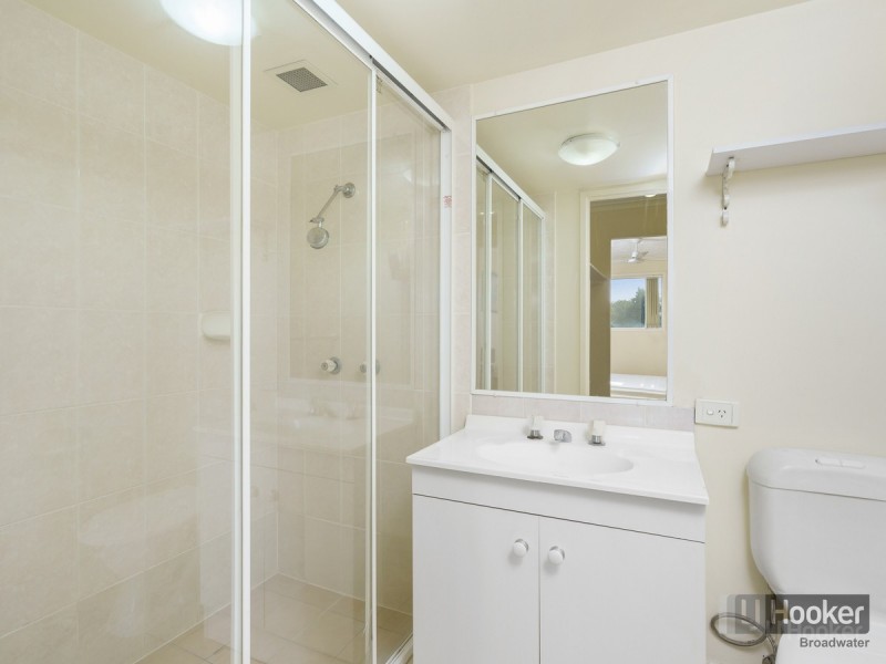 10/12 Whiting Street, Labrador QLD 4215