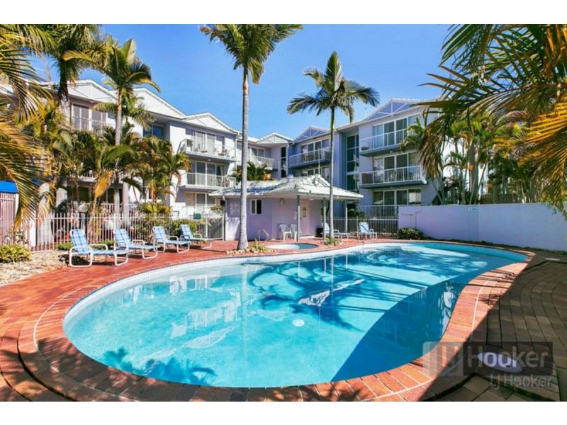 10/12 Whiting Street, Labrador QLD 4215