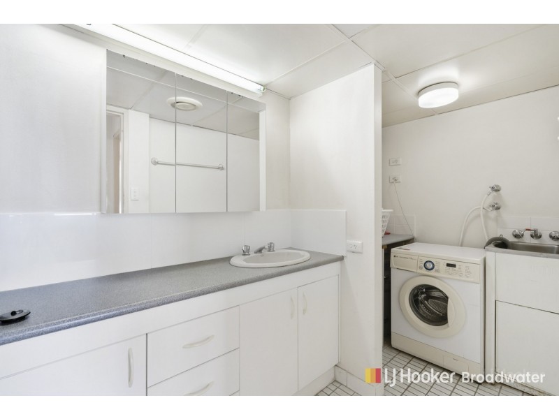 3/25 Pacific Street, Main Beach QLD 4217