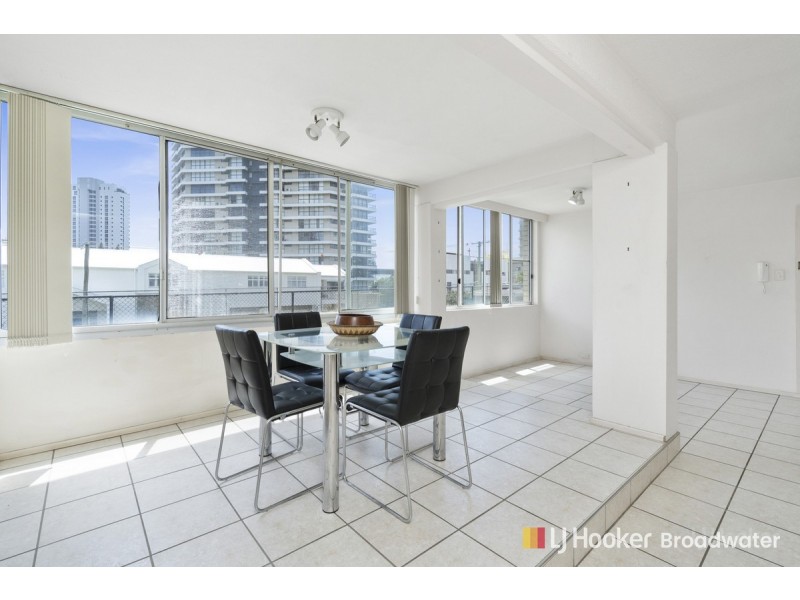 3/25 Pacific Street, Main Beach QLD 4217