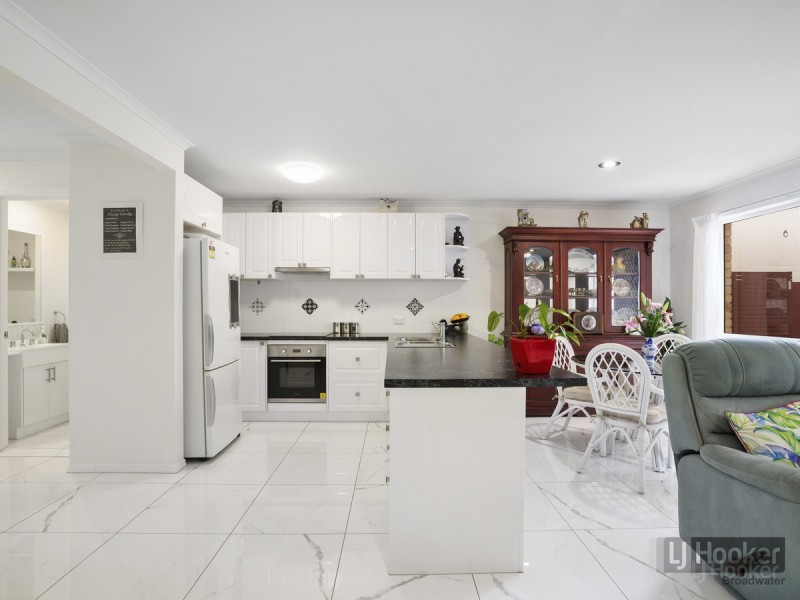 14/447 Pine Ridge Road, Runaway Bay QLD 4216