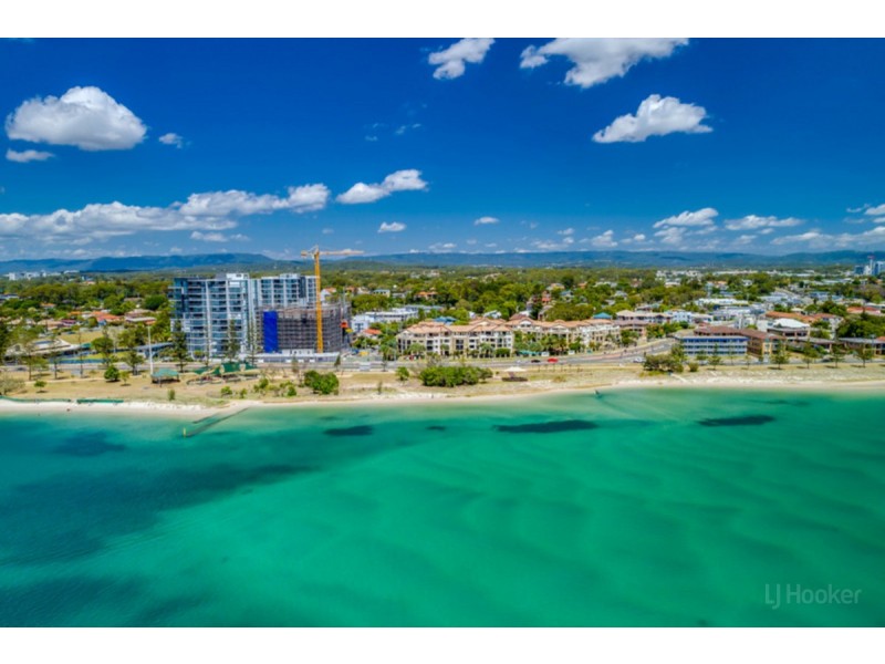 306/392-398 Marine Parade, Labrador QLD 4215