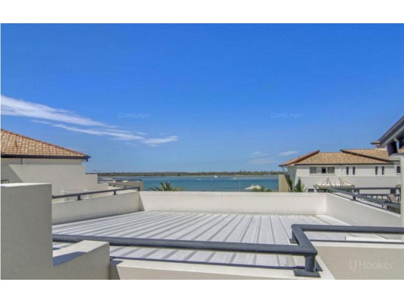 306/392-398 Marine Parade, Labrador QLD 4215