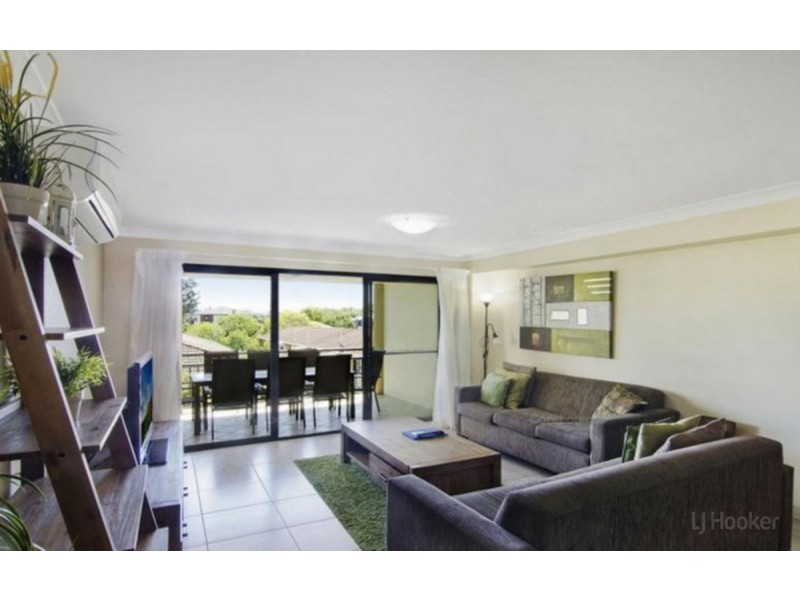 306/392-398 Marine Parade, Labrador QLD 4215