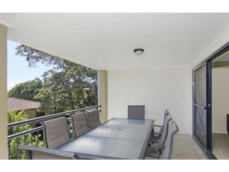 306/392-398 Marine Parade, Labrador QLD 4215