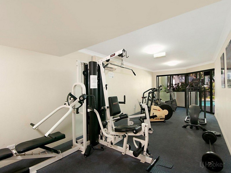 306/392-398 Marine Parade, Labrador QLD 4215