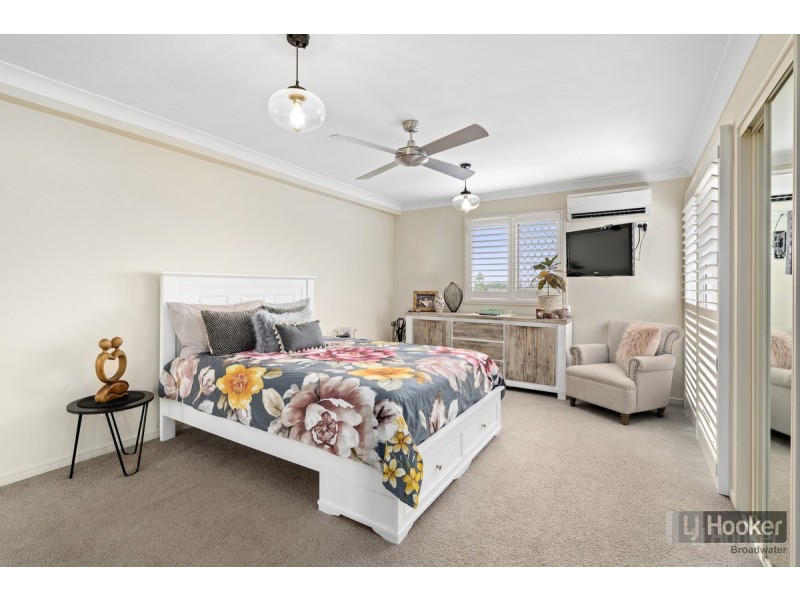 80/88-98 Limetree Parade, Runaway Bay QLD 4216