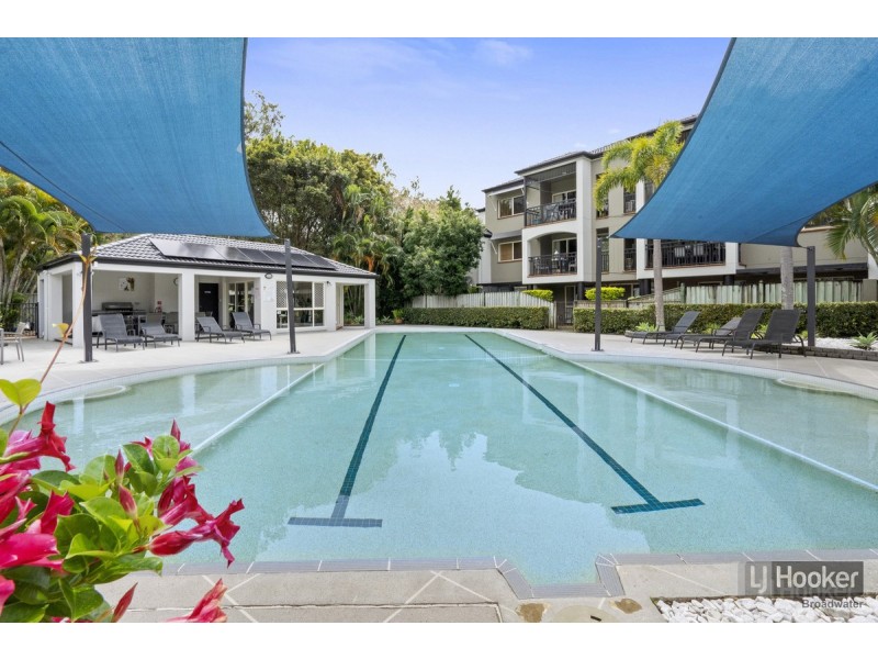80/88-98 Limetree Parade, Runaway Bay QLD 4216