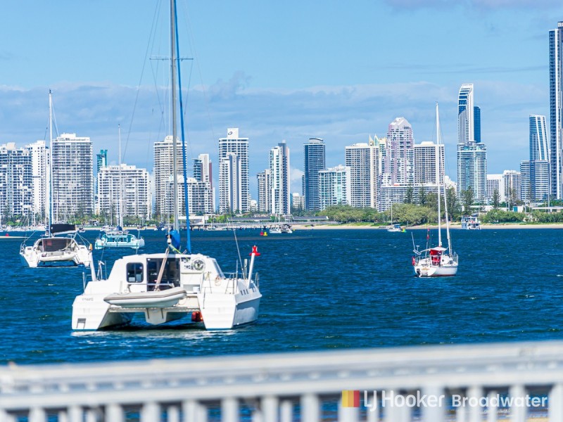 5/272 Marine Parade, Labrador QLD 4215