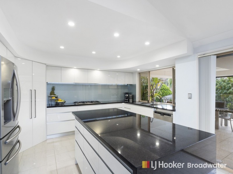 12 Grimsdyke Court, Molendinar QLD 4214