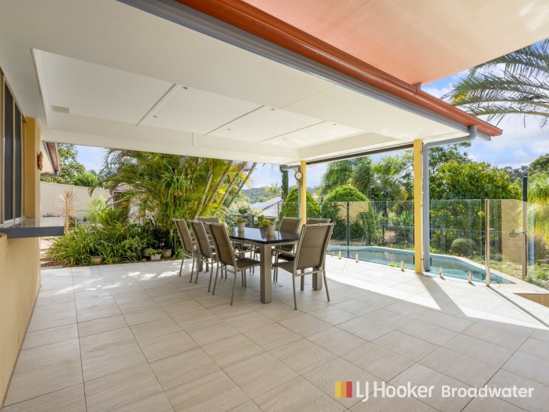 12 Grimsdyke Court, Molendinar QLD 4214