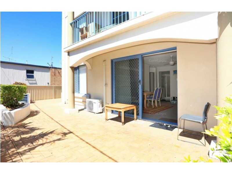 2/103-105 Frank Street, Labrador QLD 4215