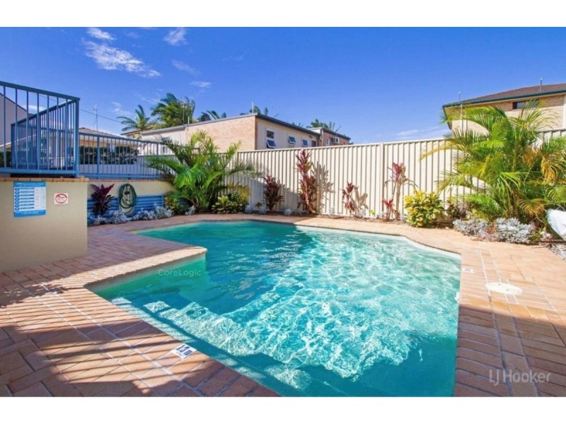 2/103-105 Frank Street, Labrador QLD 4215