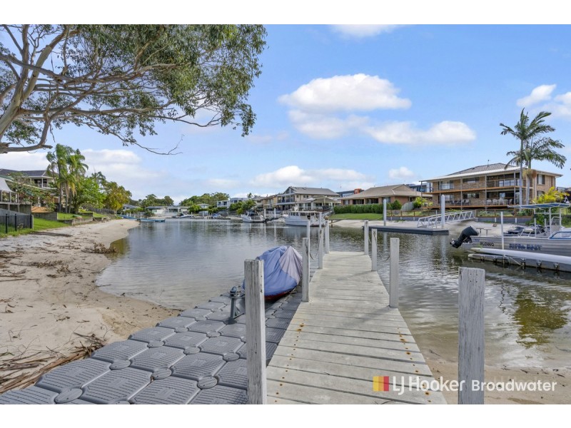 2/6 Inga Avenue, Surfers Paradise QLD 4217