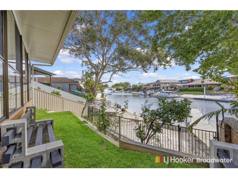 2/6 Inga Avenue, Surfers Paradise QLD 4217