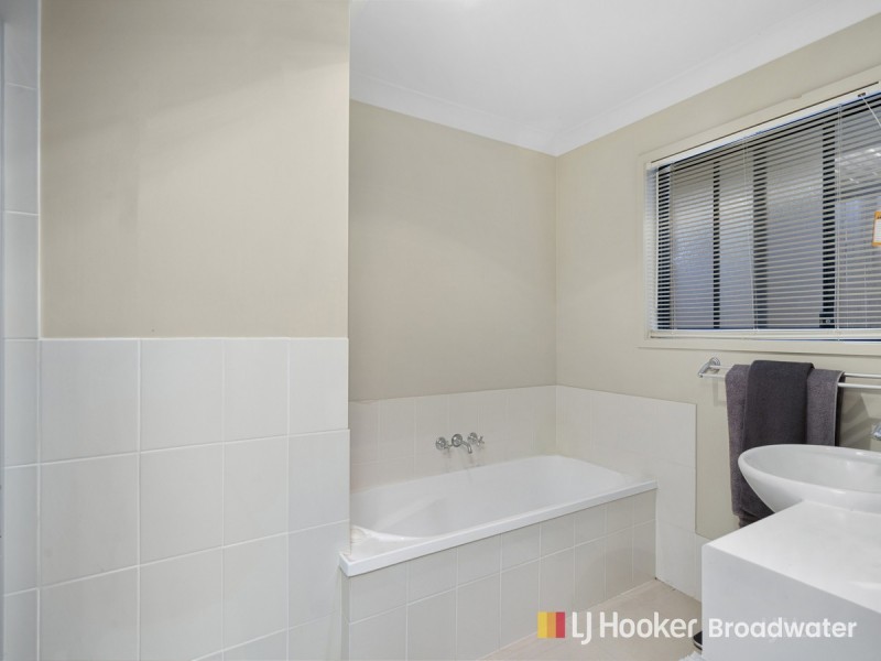 14 Emperor Grove, Upper Coomera QLD 4209