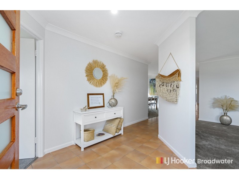 30 Gary Player Crescent, Parkwood QLD 4214