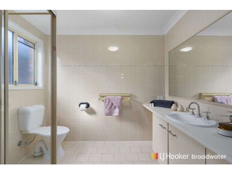 30 Gary Player Crescent, Parkwood QLD 4214