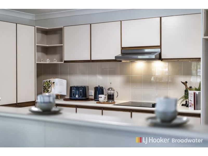 30 Gary Player Crescent, Parkwood QLD 4214