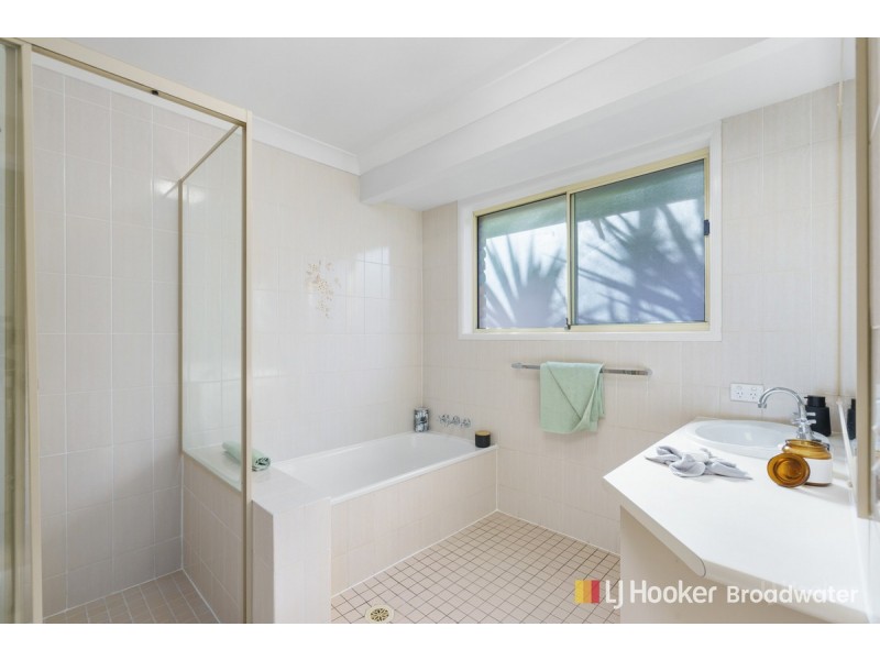 30 Gary Player Crescent, Parkwood QLD 4214