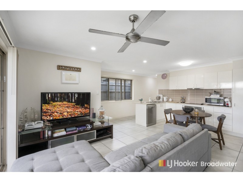 30 Milbrook Crescent, Pimpama QLD 4209