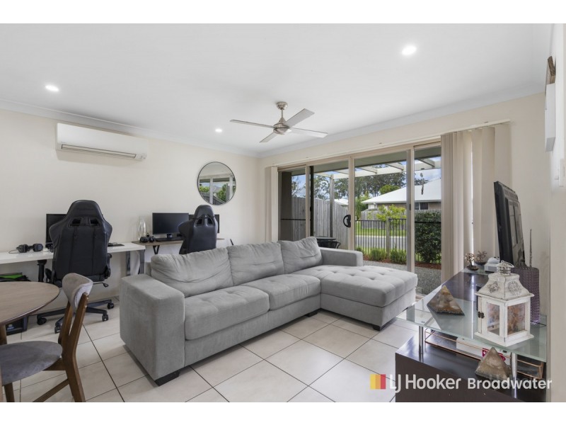 30 Milbrook Crescent, Pimpama QLD 4209