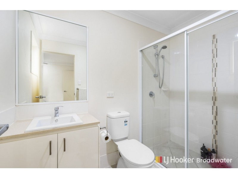 30 Milbrook Crescent, Pimpama QLD 4209