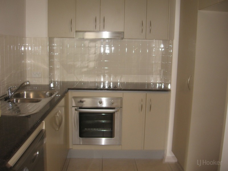 8/35 Loder Street, Biggera Waters QLD 4216