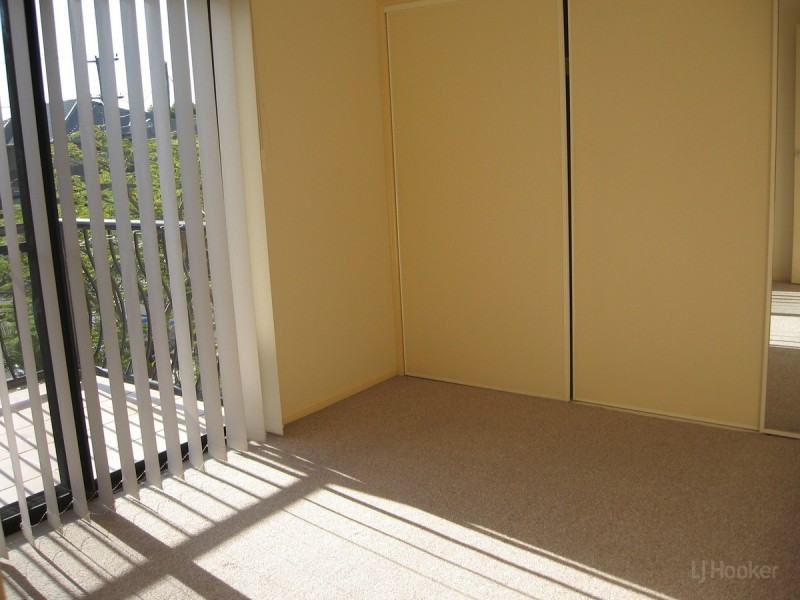 5/47 Bayview Street, Runaway Bay QLD 4216