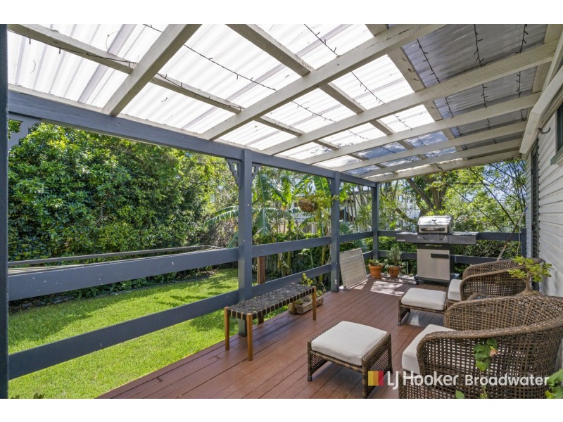 6 Bryce Lane, Labrador QLD 4215