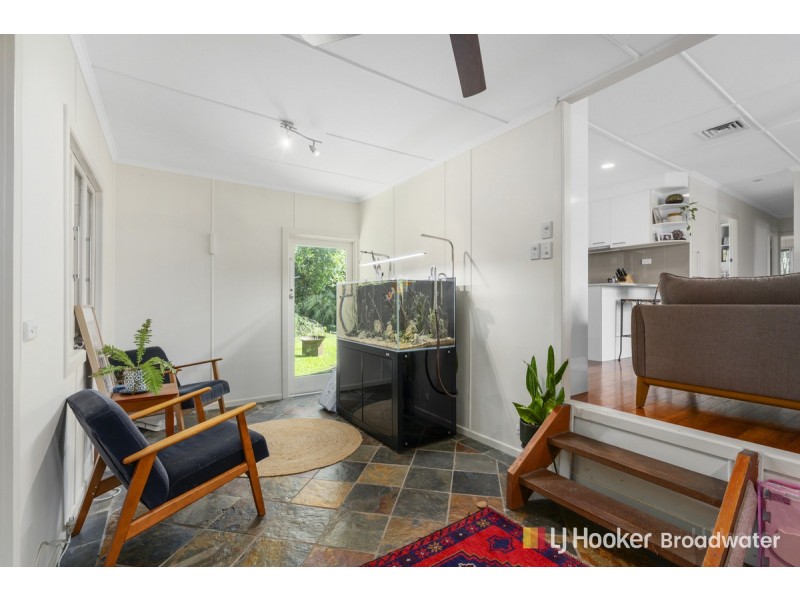 6 Bryce Lane, Labrador QLD 4215