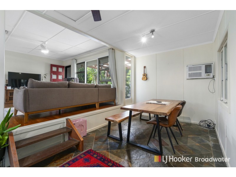 6 Bryce Lane, Labrador QLD 4215