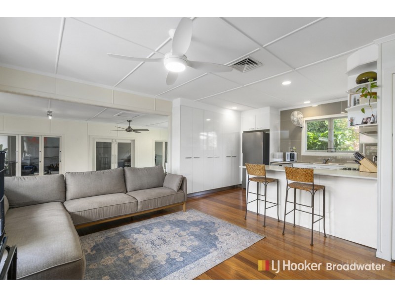 6 Bryce Lane, Labrador QLD 4215