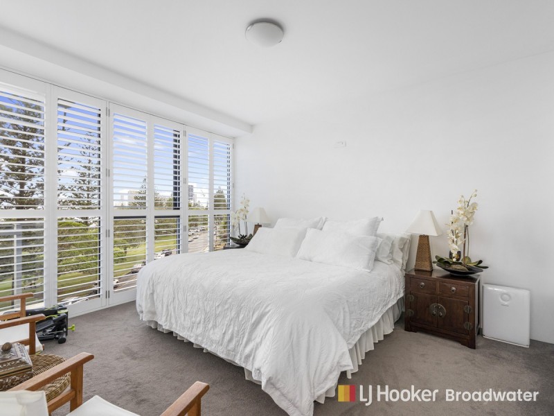 403/230 Marine Parade, Labrador QLD 4215