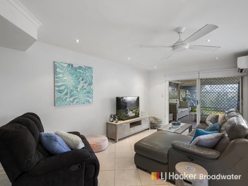 17/447 Pine Ridge Road, Runaway Bay QLD 4216