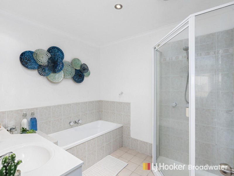 17/447 Pine Ridge Road, Runaway Bay QLD 4216
