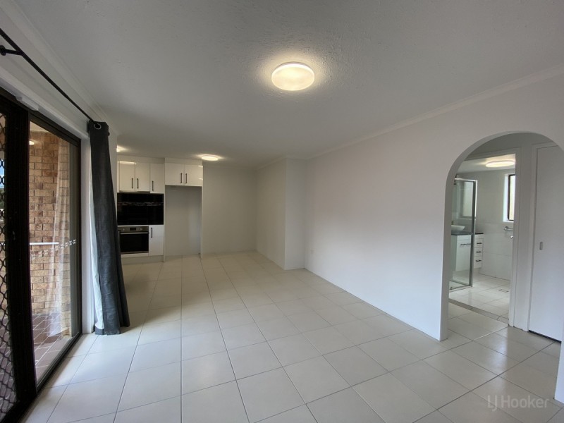 3/32 Imperial Parade, Labrador QLD 4215