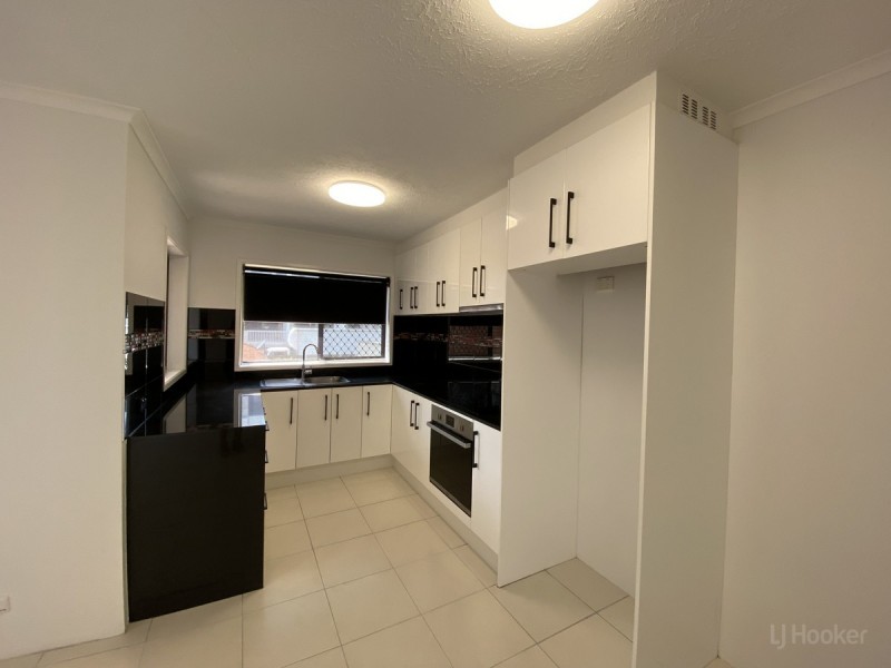 3/32 Imperial Parade, Labrador QLD 4215