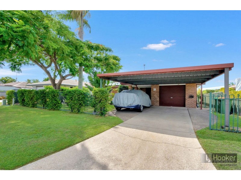 19 Burrendong Road, Coombabah QLD 4216