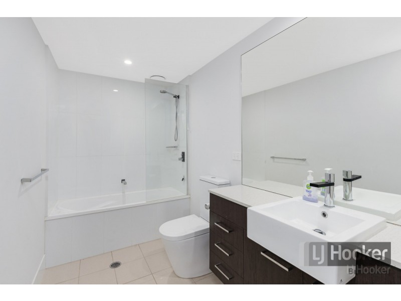 1806/25-31 East Quay Drive, Biggera Waters QLD 4216