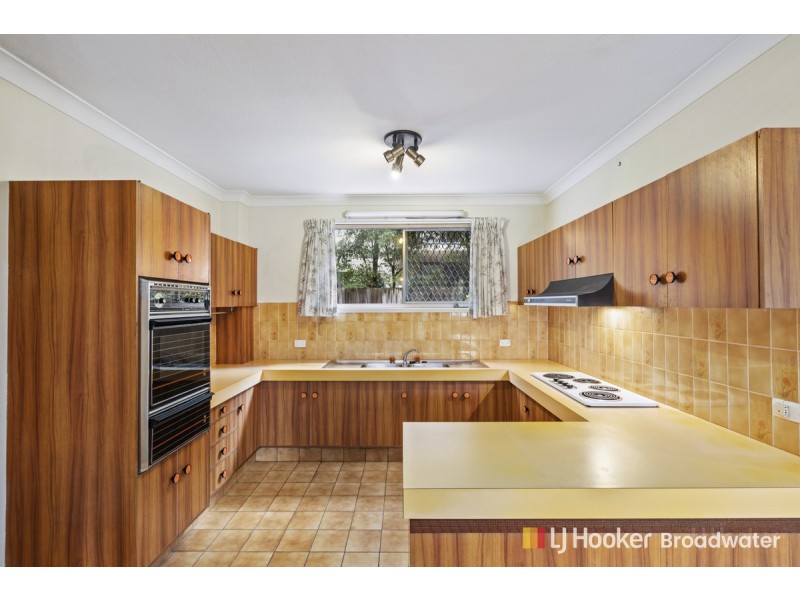 2/12 Parr Street, Biggera Waters QLD 4216