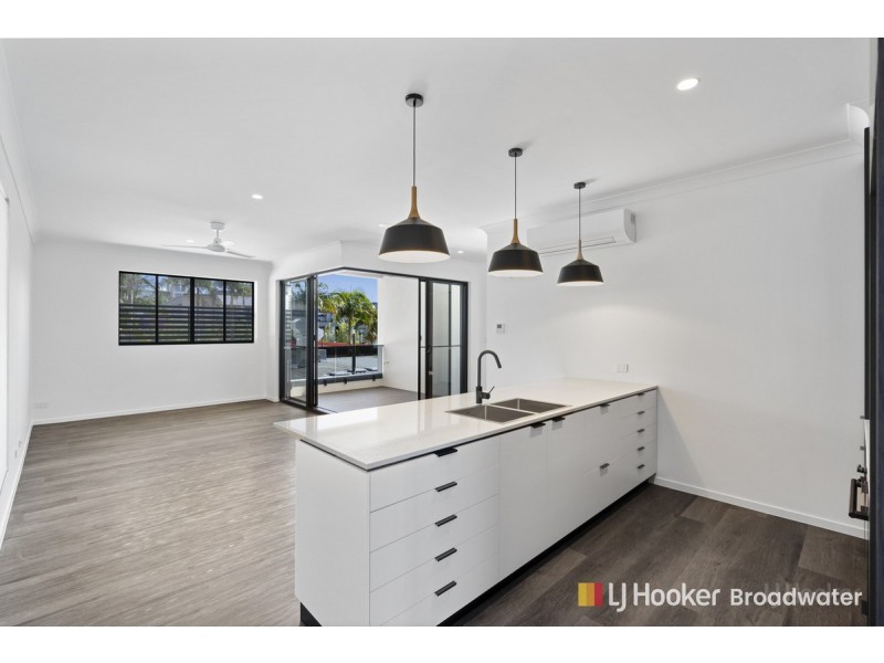 5/10 Central Street, Labrador QLD 4215