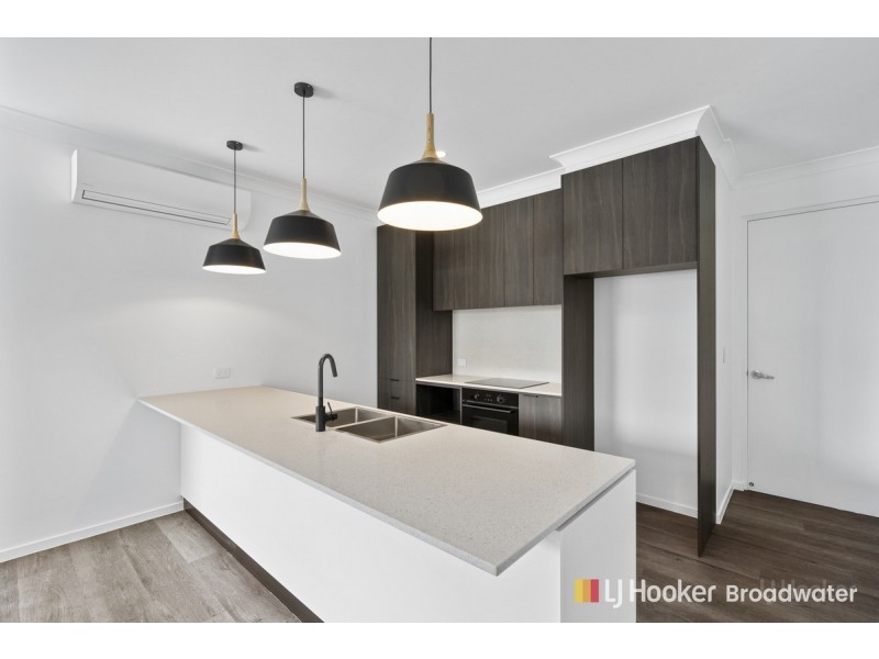 5/10 Central Street, Labrador QLD 4215