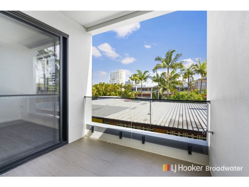 5/10 Central Street, Labrador QLD 4215