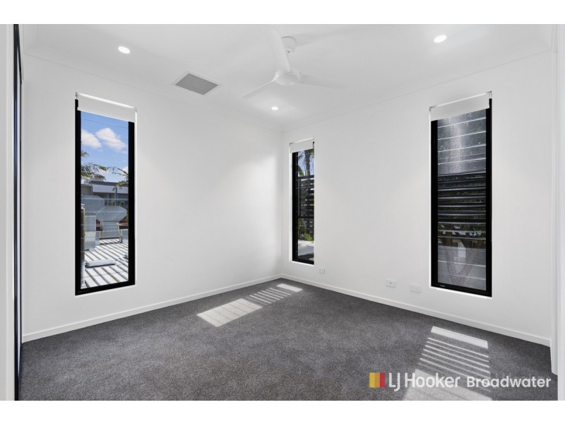 5/10 Central Street, Labrador QLD 4215