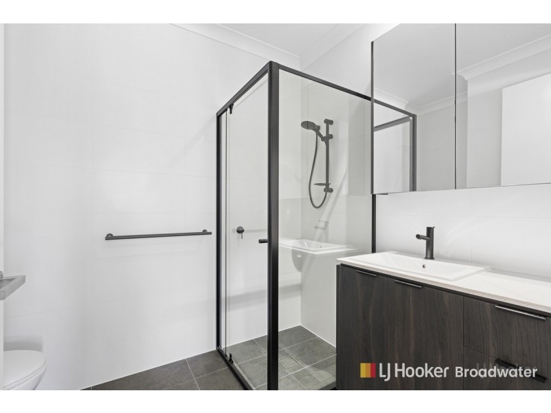 5/10 Central Street, Labrador QLD 4215